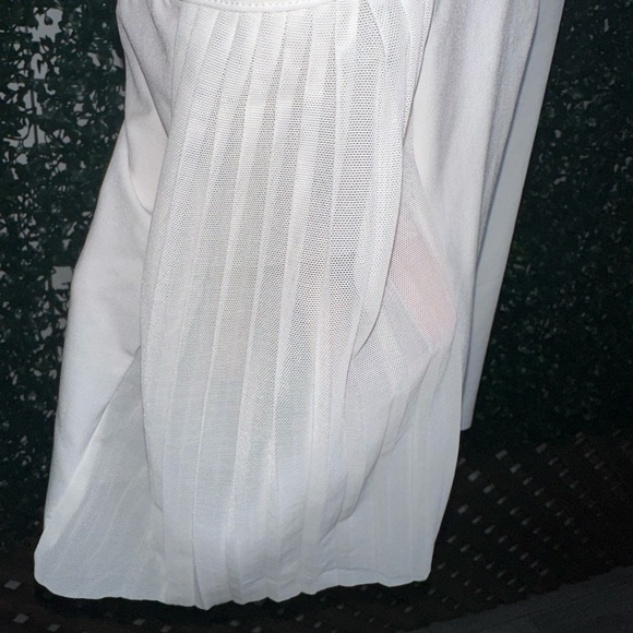 Lululemon Side Pleats Tennis Tank Top - Picture 2 of 3